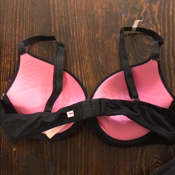 Pink bra - Picture 2 of 3